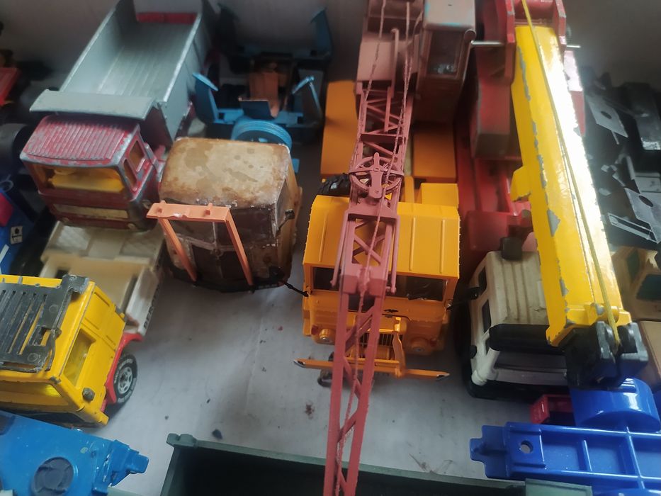 Zabawki siku matchbox welly majorette