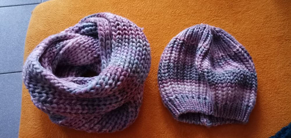 Czapka i komin - komplet damski