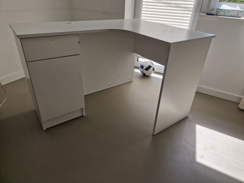 Biurko szkolne białe