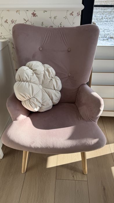 Fotel Moss uszak Homla liliowy fiolet róż