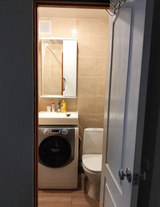 Продаж 1к з ремонтом в цеглі в центрі !