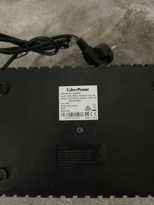 UPS CyberPower + UPS (Nobreak) Fontes de alimentação contra cortes de energia