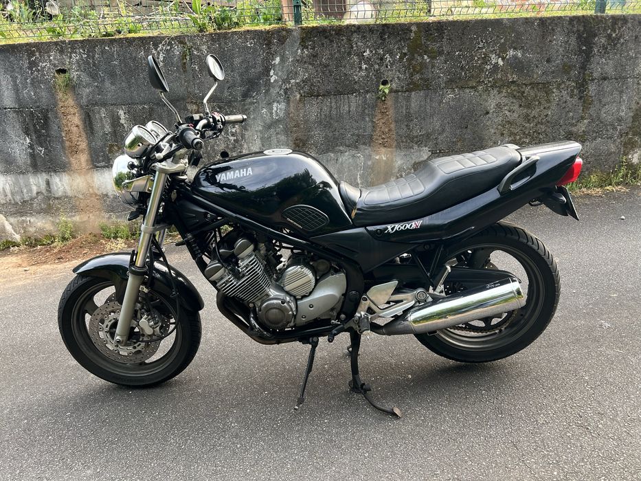 Yamaha XJ600N de 2001