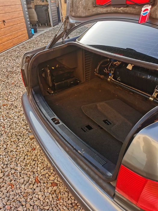 Audi A8 D2 2.8 Quattro 1998r - KOŁA - CZĘŚCI LYZL, DNU, DRN