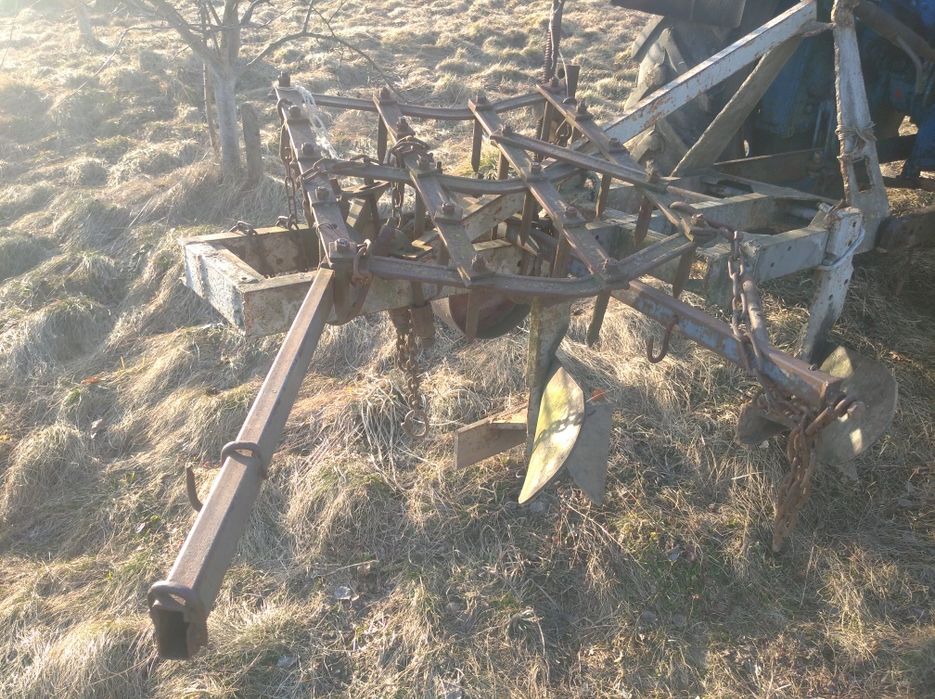 Продам прицеп плуг культиватор до т40,