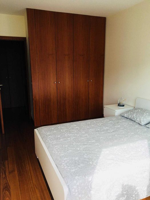 Arrendamento de apartamento T2 na Avenida Forte do Cão