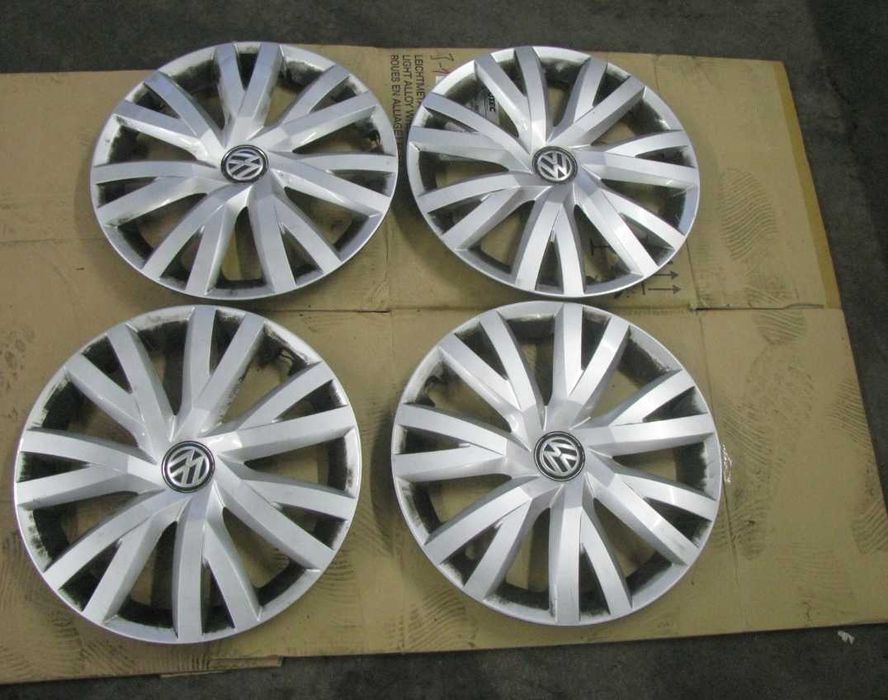 VW Kołpaki 16 OE komplet 4szt. bardzo ładne
