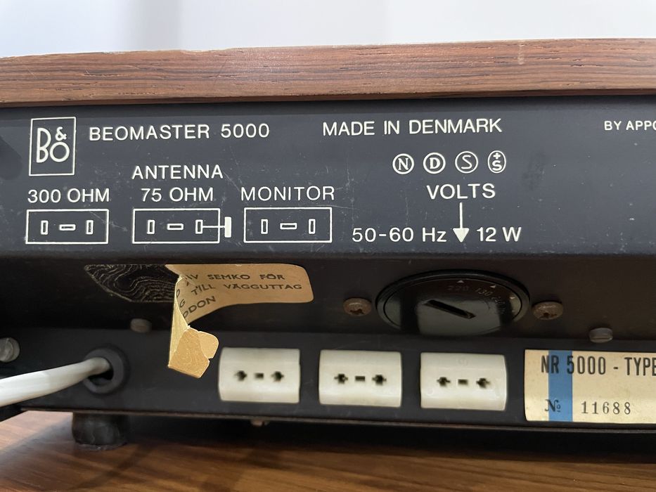 Bang & Olufsen - Beomaster 5000 (de 1968 a 1972) - FM stereo tuner