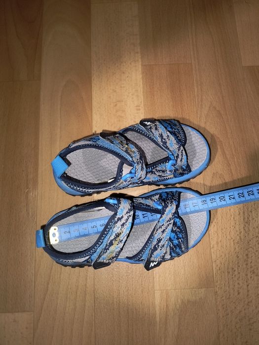 Босоніжки сандалі Quechua (decathlon)