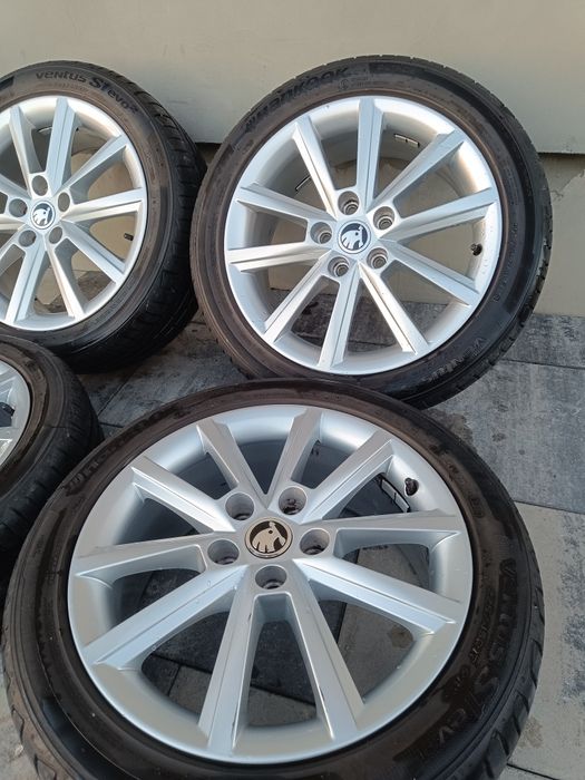 Alufelgi 17" 5x112 Skoda Octavia III 5E0 VW Golf Touran Seat Leon