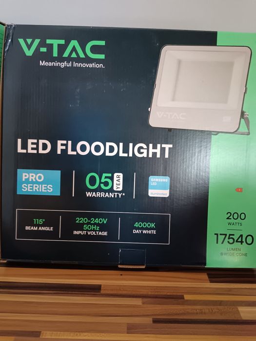 Lampa LED V-TAC nowa