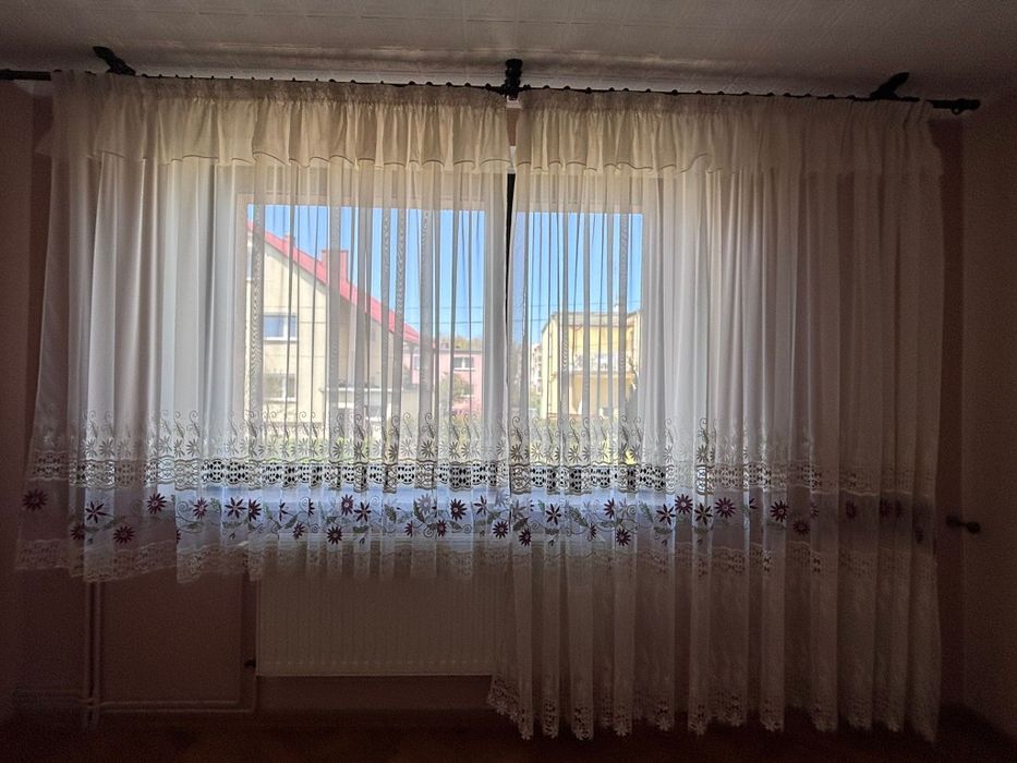Gotowy zestaw firanek do salonu