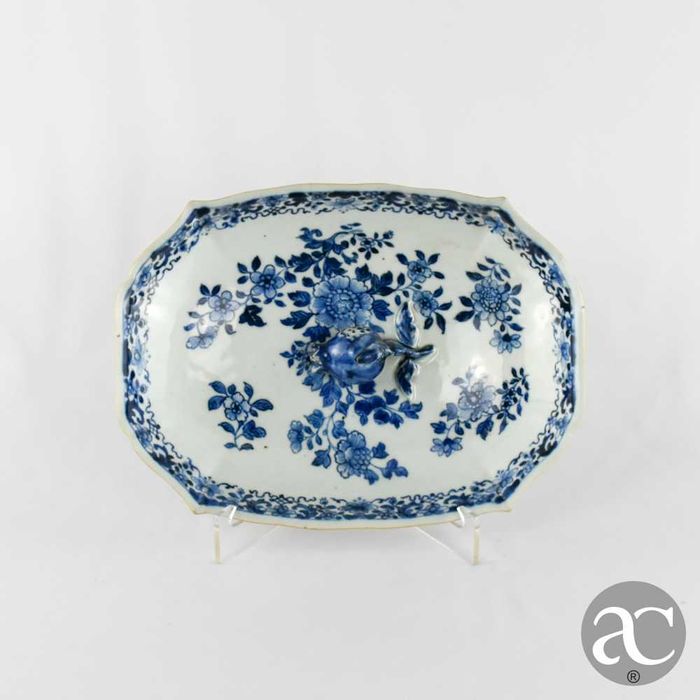 Tampa de terrina porcelana China, período Qianlong, pega forma de romã