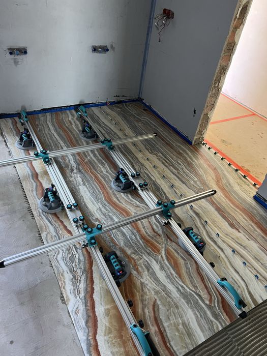 Плиточні робочити.Львів