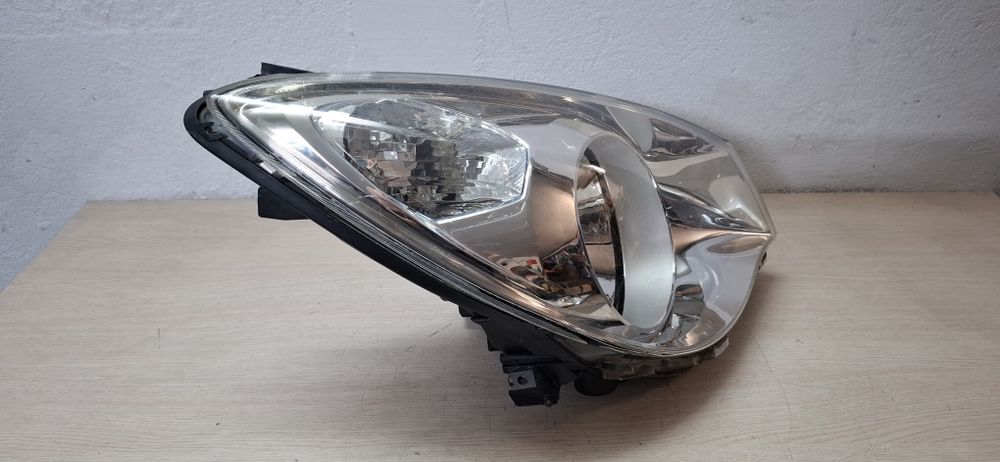 Lampa Reflektor Opel Agila B