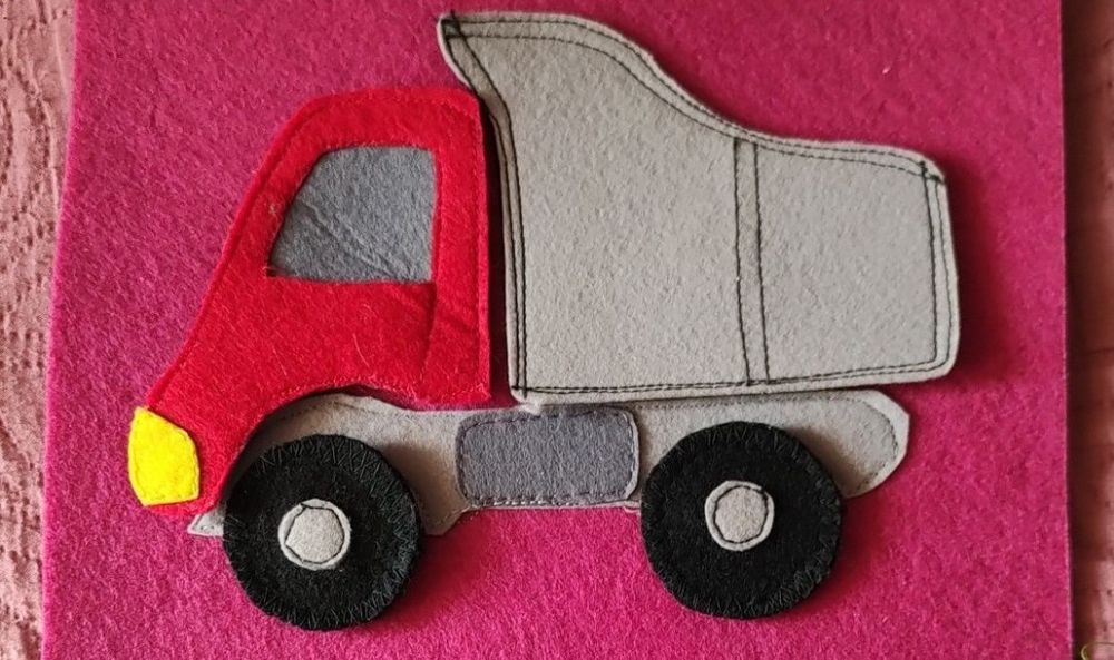 Играшки з фетру ,Ферма із фетру багато домашніх тваринок,синій трактор