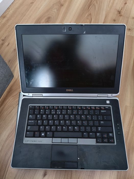 Laptopy 3 sztuki