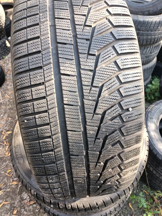 275/45R20 110V hankook 2 szt zima