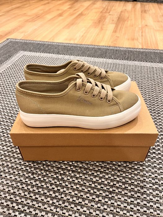 Buty na wysokiej podeszwie Diverse 38