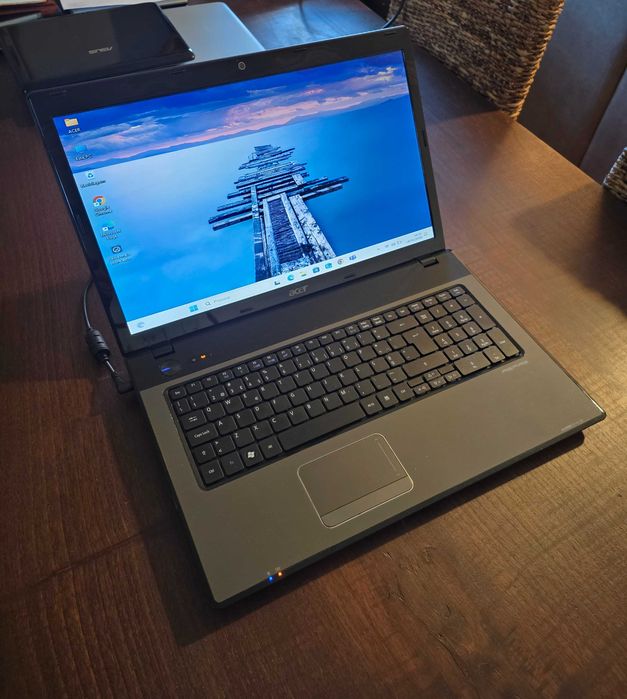 Notebook ACER Aspire 7741G 17"