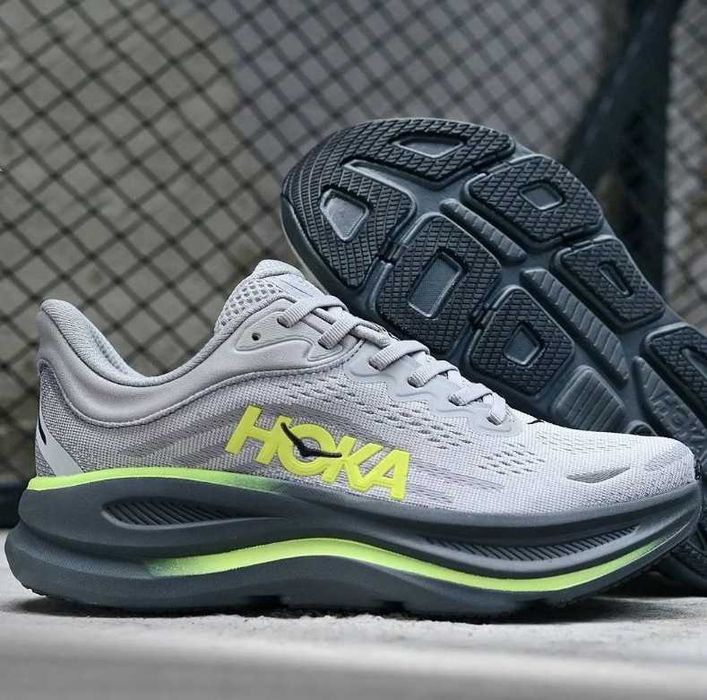 Кросівки для бігу Hoka Bondi 9