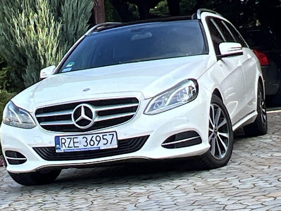 Mercedes E-klasa 196KM super stan