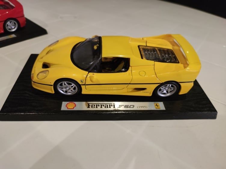 Carros e Mota de coleção