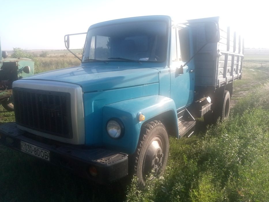 Продам газ 3307 в хорошем состоянии  двигатель бензиновый работает идеально