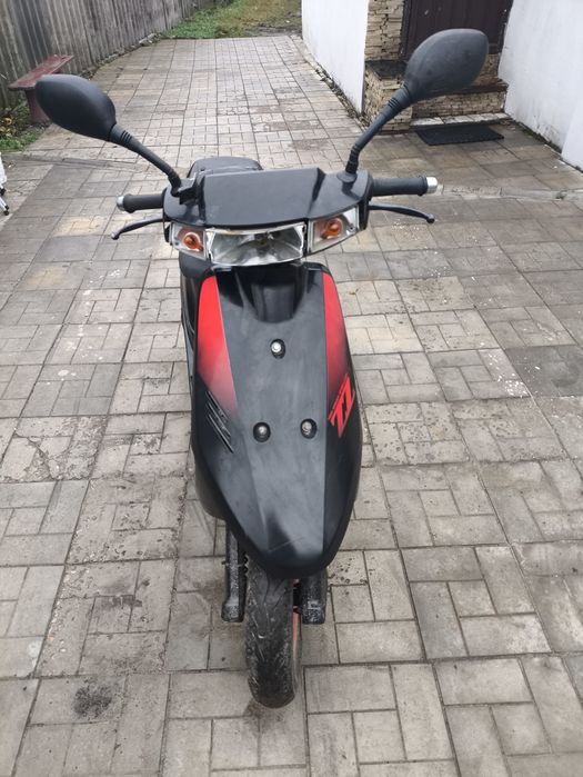 Продам скутер Сузуки сепия зз