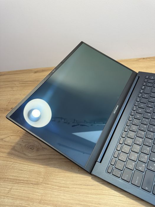 Asus Zenbook 15" OLED, 120 HZ, 32Gb/1Tb, Ryzen 7 7735U, 8 ядер, 65 Wt•год., Ідеальний стан