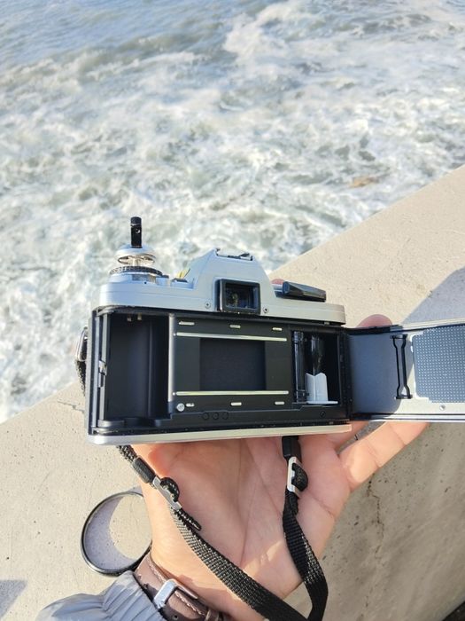 Minolta X-300 w/ 1.7/50mm