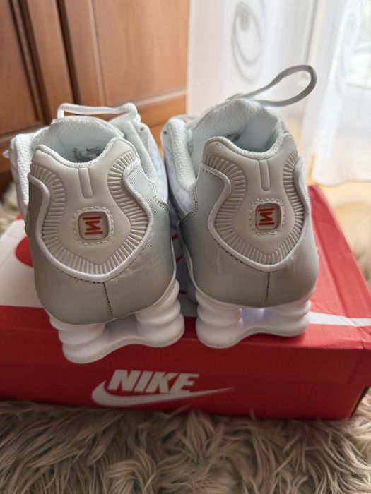 Nike shox białe