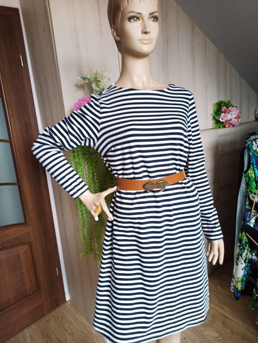 Sg Prosta sukienka w marynarskim stylu 38 , 40 sukienka damska 38  , 4