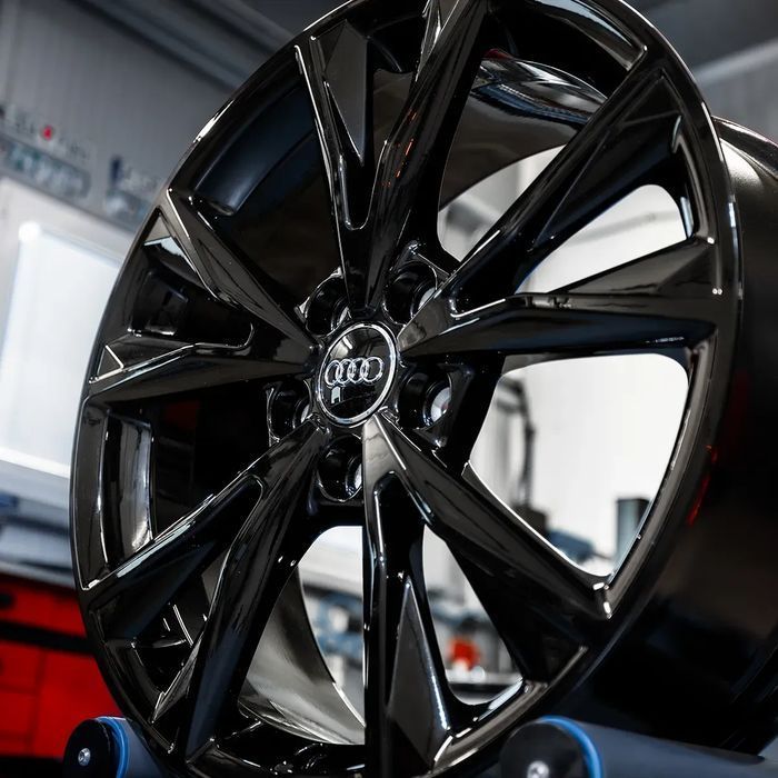 FABRYCZNIE NOWE Oryginalne Felgi Audi 18" A3 A4 A6 A8 Q2 Q3 TT