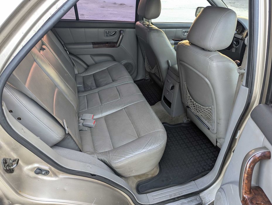 Кіа Соренто 2.5 дизель автомат 4х4 Kia Sorento 2.5 dizel 4x4 avtomatic
