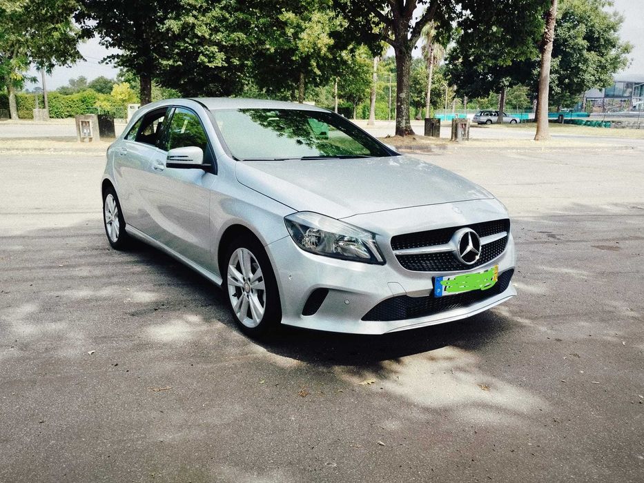 Mercedes-Benz A 180 d (2016) | 146.000 km | Nacional / Como Novo