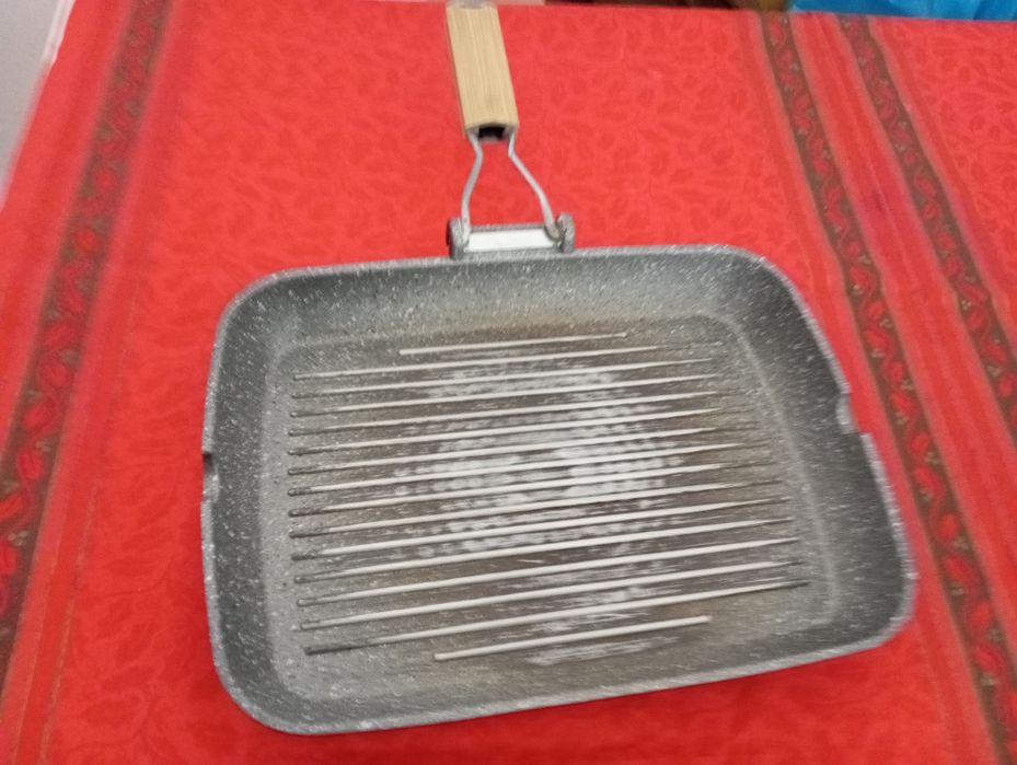 panelas e frigideira e grelhador usado em bom estado ,work