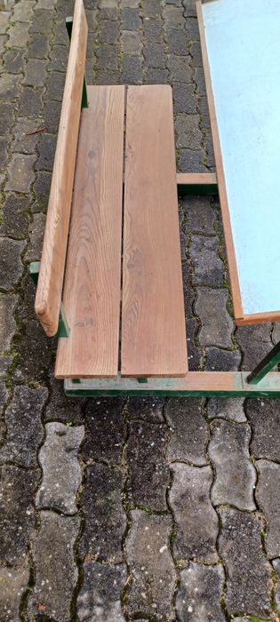 Mesa de escola primária antiga