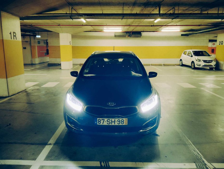 Kia 2016 /12.  Com todo o Histórico