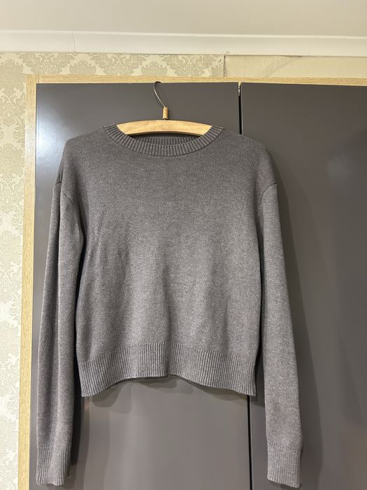 Костюм жіночий, в доброму стані. Розмір М.