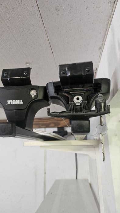 Stopy Thule 754 Rapid System + pałąki