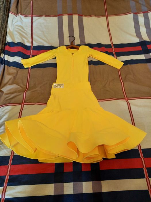 Костюм, комплект, форма(боди и юбка)для бальных танцев. Размер128-134.