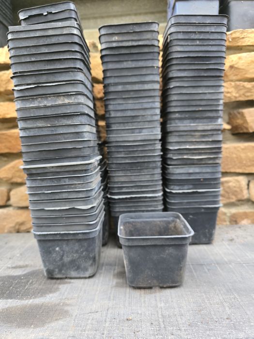180+технических горшков 9*9*9см одним лотом