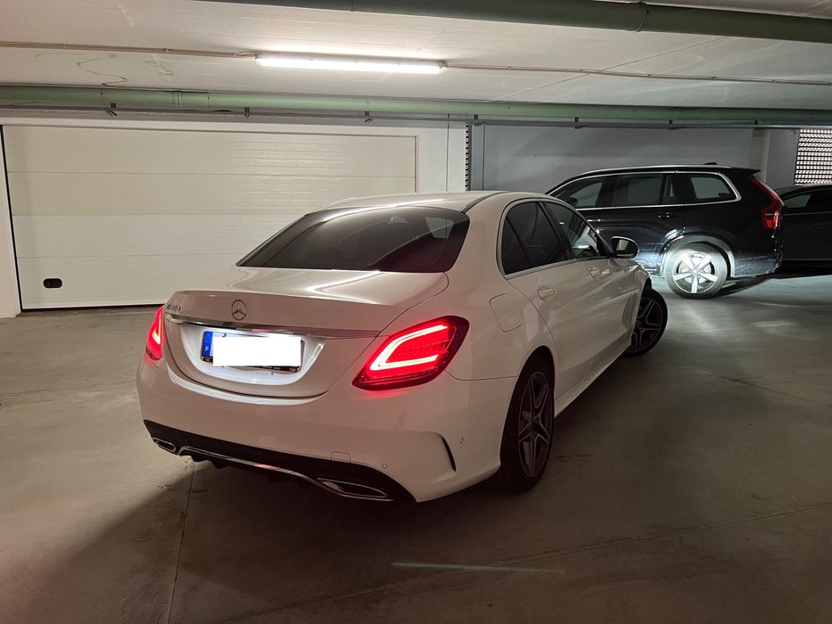 Mercedes C180 d 9G-TRONIC AMG - Full Extras (modelo com facelift)