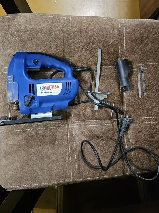Электролобзик в отличном мостоянии