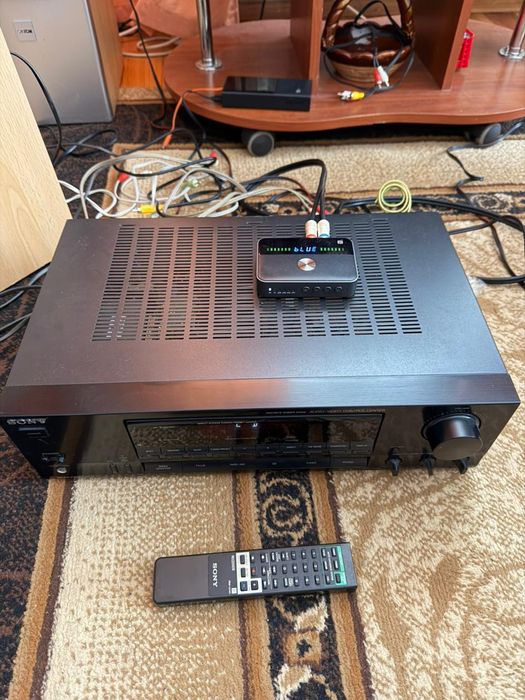 Стерео стійка SONY, з cd програвачем.  Зі встроєним fm  тюнером.