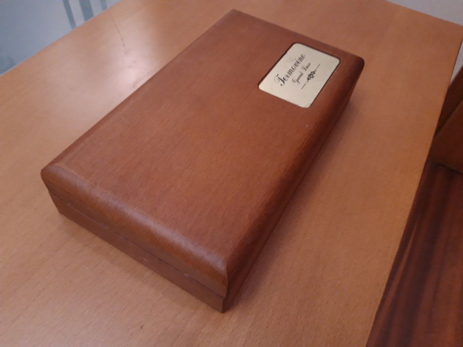 Caixa com instrumentos para vinho TERMOVINO