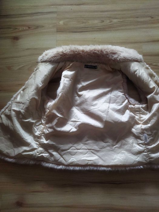 Kamizelka futerko beżowe r. 140