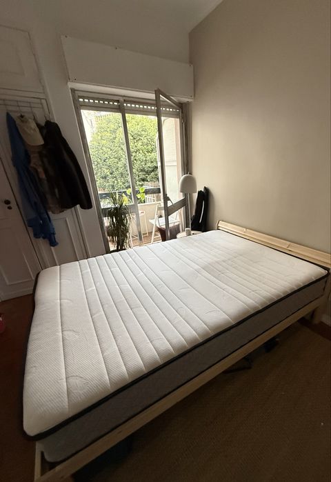 Bed ikea with hybrid mattress