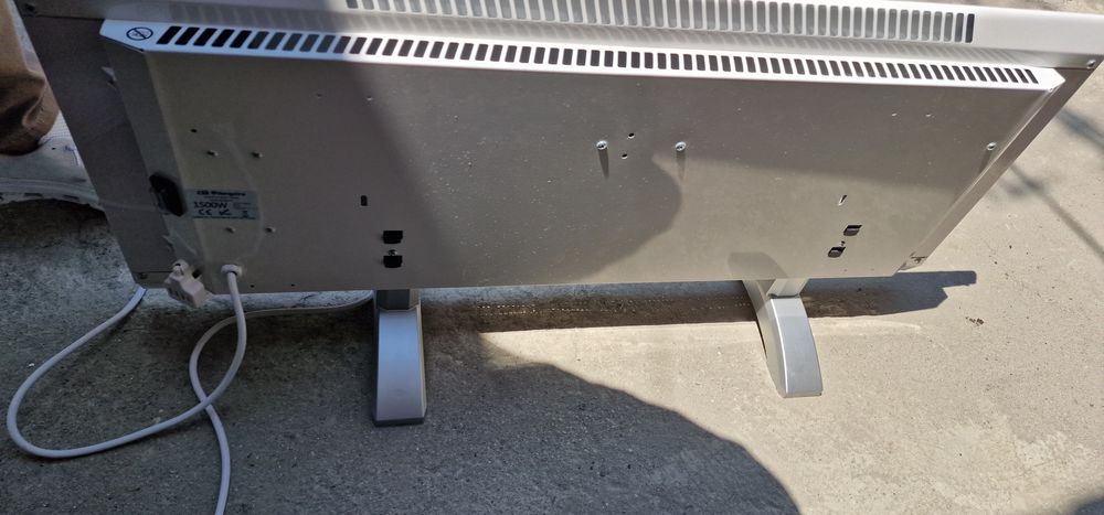 Aquecedor  Orbegozo REW 2000 com 2000 W de potência e conectividade Wi-Fi.